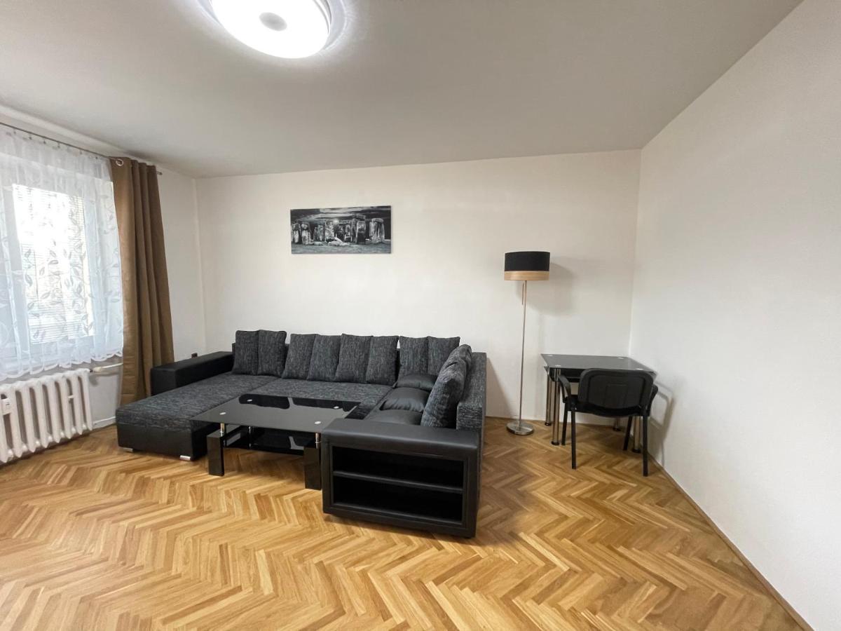 Apartman Jnj Velkomoravska Оломоуц Экстерьер фото