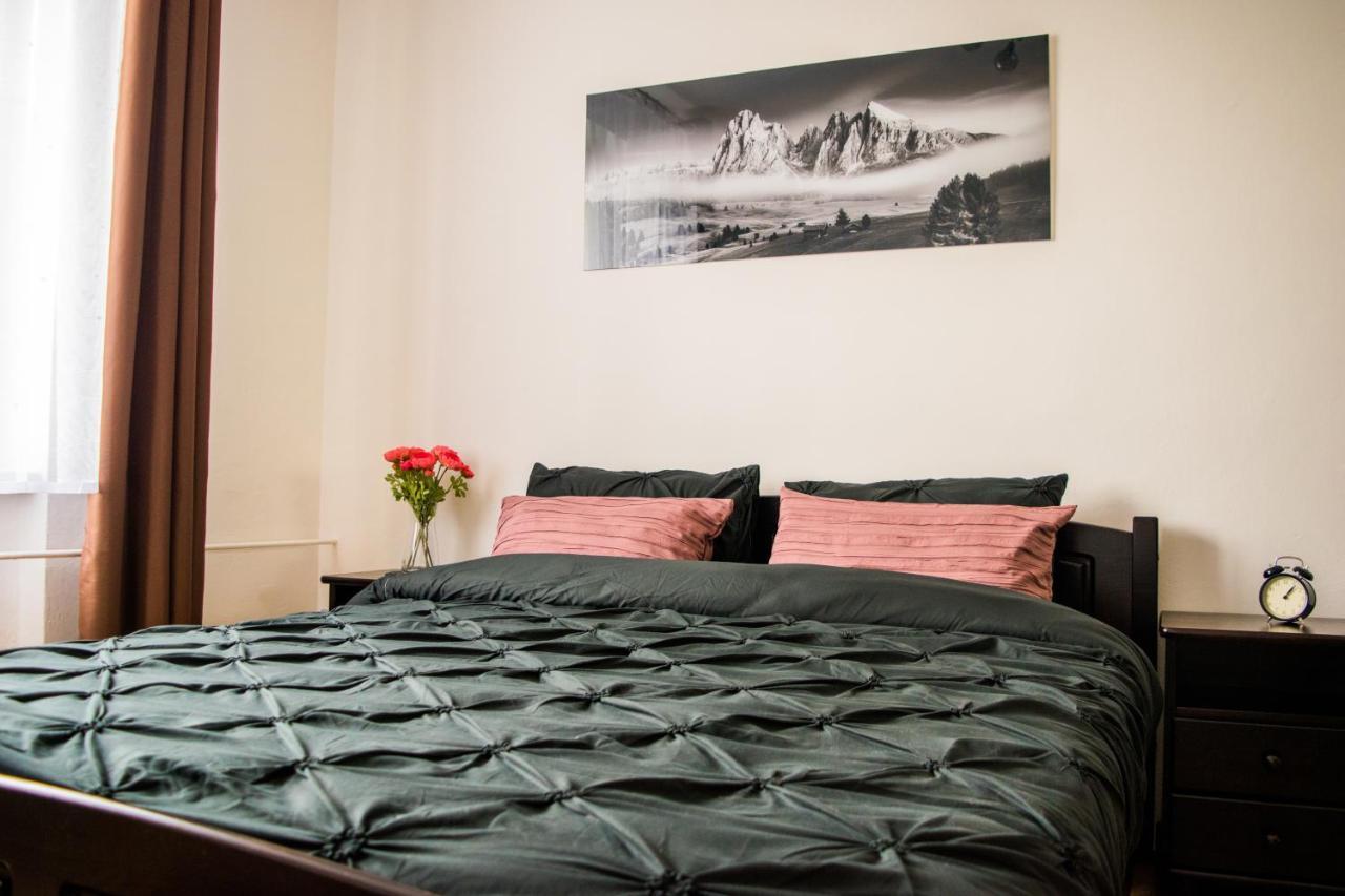 Apartman Jnj Velkomoravska Оломоуц Экстерьер фото